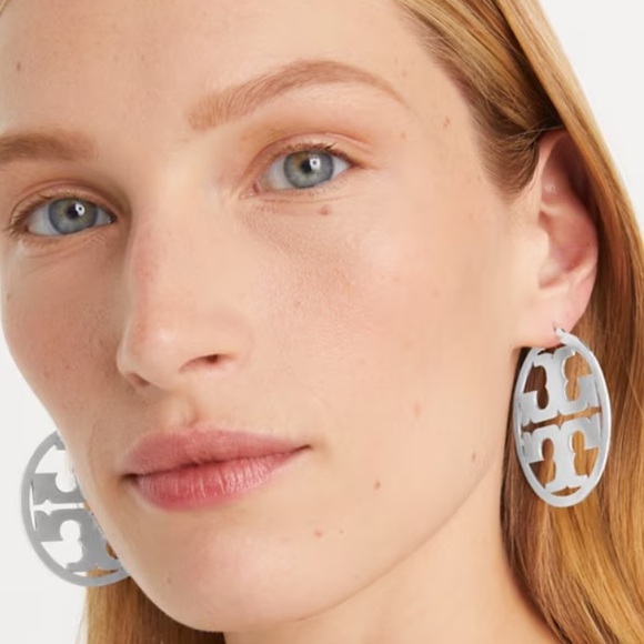 Tory Burch Large Silver Miller Logo Hoop Earrings - Picture 9 of 9